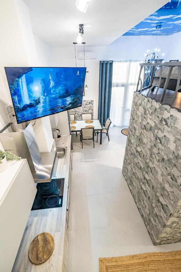 Exquisite Studio Apartment With An Original Design Valenza Esterno foto