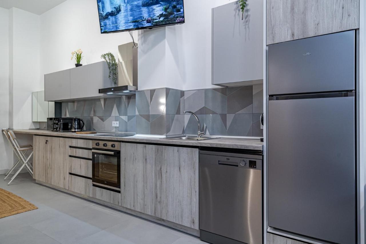 Exquisite Studio Apartment With An Original Design Valenza Esterno foto